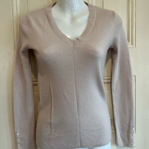 Banana Republic Classic V Neck Sweater Size S NWT Blush 100 % Merino Wool